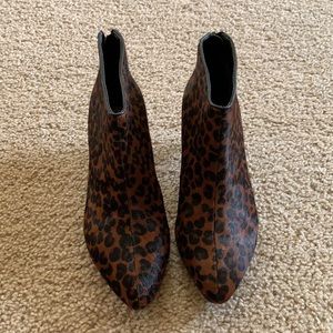 Dolce Vita Cow Fur Booties in Leopard Size 8
